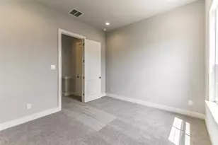 10915 Brookeshire Chase Ln, Houston, TX 77043 - Photo 12
