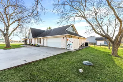 1840 Caroline Street, Dickinson, TX 77539 - Photo 44