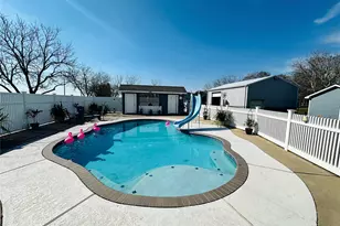 1840 Caroline St, Dickinson, TX 77539 - Photo 30
