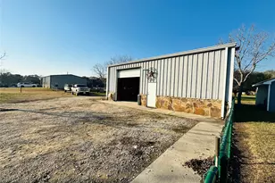 1840 Caroline St, Dickinson, TX 77539 - Photo 40