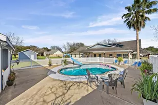 1840 Caroline St, Dickinson, TX 77539 - Photo 34