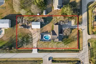 1840 Caroline St, Dickinson, TX 77539 - Photo 2