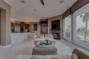 411 Harborside Way, Kemah, TX 77565 - Photo 12
