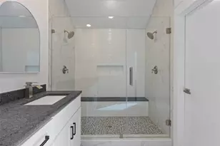 4816 Creekmont Dr, Houston, TX 77091 - Photo 22