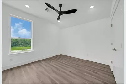 4816 Creekmont Drive, Houston, TX 77091 - Photo 24