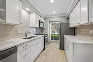 12751 Huntingwick Dr, Houston, TX 77024 - Photo 4