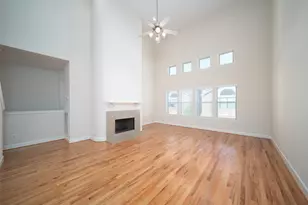 3634 Main Plaza Dr, Houston, TX 77025 - Photo 4