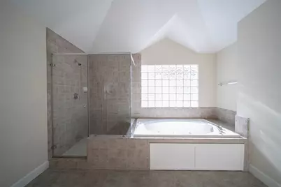3634 Main Plaza Drive, Houston, TX 77025 - Photo 16