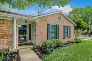 12731 Westhorpe Dr, Houston, TX 77077 - Photo 2