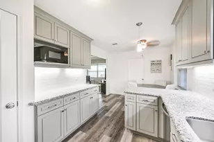 12731 Westhorpe Dr, Houston, TX 77077 - Photo 8