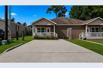 16697 E Forrestal, Montgomery, TX 77316 - Photo 1