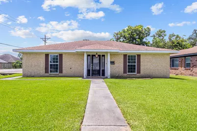 2601 Rose Avenue, Groves, TX 77619 - Photo 1
