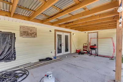 2601 Rose Avenue, Groves, TX 77619 - Photo 22
