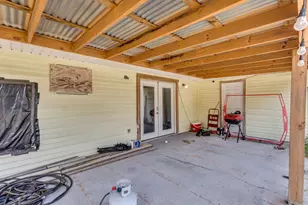 2601 Rose Ave, Groves, TX 77619 - Photo 22