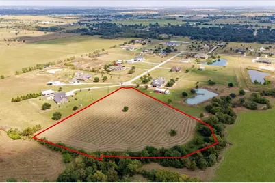 33369 Black Falcon Court, Waller, TX 77484 - Photo 2