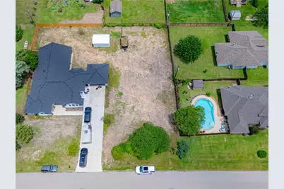 10420 Valley Drive N, Willis, TX 77318 - Photo 4