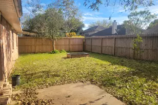 3046 Mosby Dr, Sugar Land, TX 77479 - Photo 4