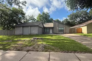 13303 Sheer Water Dr, Houston, TX 77082 - Photo 4