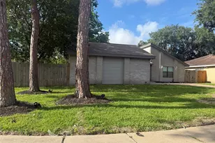 13303 Sheer Water Dr, Houston, TX 77082 - Photo 6