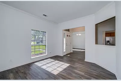 8126 Laurel Lane, Baytown, TX 77523 - Photo 10