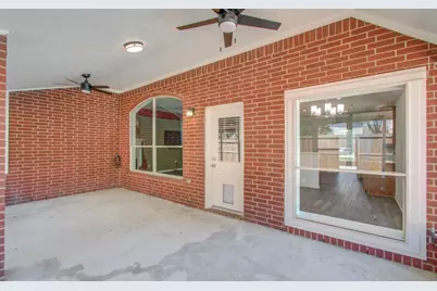 8126 Laurel Lane, Baytown, TX 77523 - Photo 38