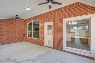 8126 Laurel Ln, Baytown, TX 77523 - Photo 38