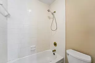 2015 Creek Valley Ln, Sugar Land, TX 77478 - Photo 32