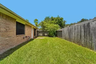 2015 Creek Valley Ln, Sugar Land, TX 77478 - Photo 34