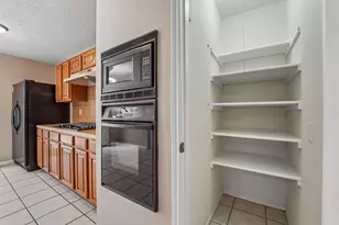 2015 Creek Valley Ln, Sugar Land, TX 77478 - Photo 18