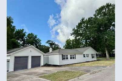 1907 Amy Drive, Baytown, TX 77520 - Photo 4