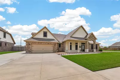 14063 Belmont Circle, Mont Belvieu, TX 77523 - Photo 40