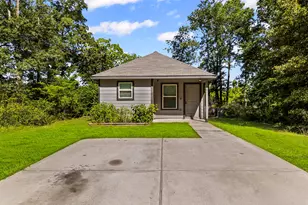 121 St Regis, Livingston, TX 77351 - Photo 2
