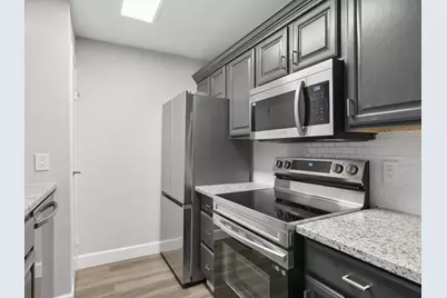 18519 Egret Bay Boulevard #1906, Webster, TX 77058 - Photo 10