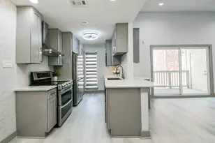 2300 Augusta Dr, Houston, TX 77057 - Photo 12