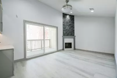 2300 Augusta Drive #28, Houston, TX 77057 - Photo 4