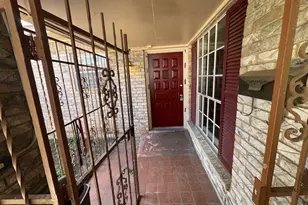 10607 Bainbridge St, Houston, TX 77016 - Photo 2