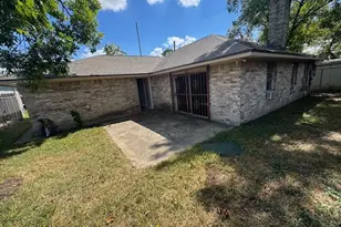 10607 Bainbridge St, Houston, TX 77016 - Photo 24