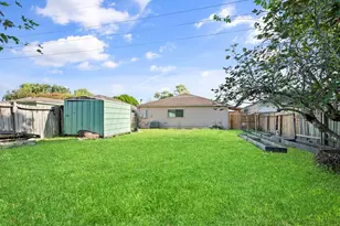 16027 Brimfield Dr, Houston, TX 77082 - Photo 40