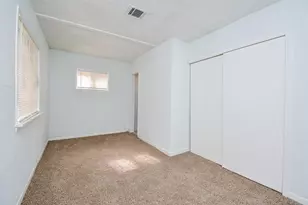 917 Defender St, Houston, TX 77029 - Photo 10