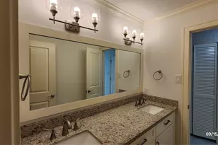 2230 Ashford Hollow Ln, Houston, TX 77077 - Photo 10