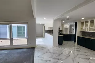 2230 Ashford Hollow Ln, Houston, TX 77077 - Photo 4
