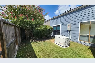 2230 Ashford Hollow Lane, Houston, TX 77077 - Photo 18