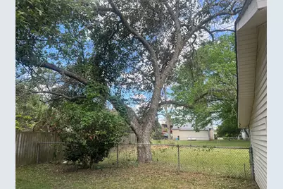 1011 Prairie Street, Columbus, TX 78934 - Photo 20