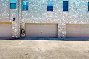 2984 Holly Hall St, Houston, TX 77054 - Photo 32