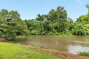 303 Southern Oaks Dr, Lake Jackson, TX 77566 - Photo 28