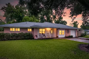 303 Southern Oaks Dr, Lake Jackson, TX 77566 - Photo 24