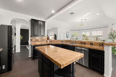 14910 Lake Woodbridge Court, Sugar Land, TX 77498 - Photo 16