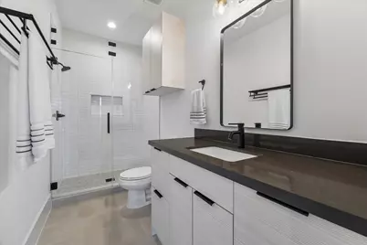 2435 Sheridan Street, Houston, TX 77030 - Photo 22
