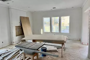 2015 Hopkins St, Houston, TX 77006 - Photo 6