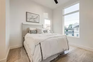 2015 Hopkins St, Houston, TX 77006 - Photo 20